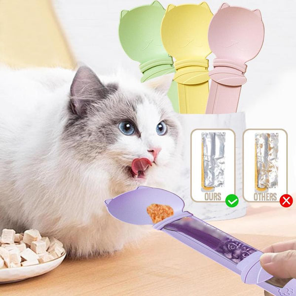 Sakerplus® Cat Treat Squeeze Feeding Spoon