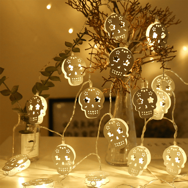 Saker Halloween White Hollow Metal Skull String Lights